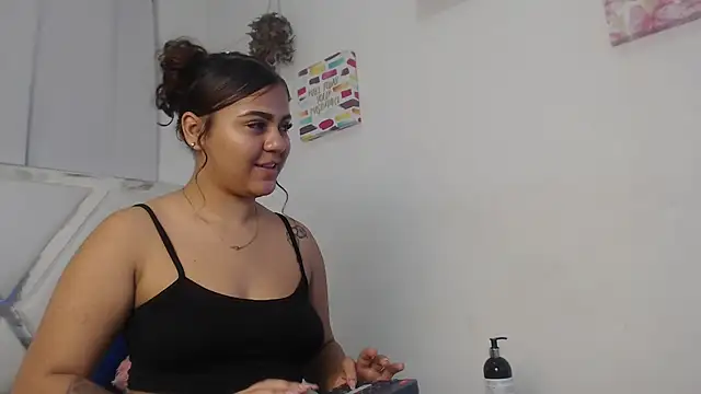 AlannaHarper online show from June 25, 2:44 pm