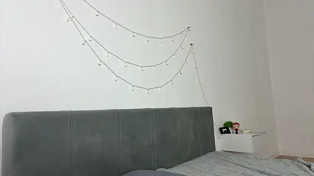 meowchaa online show from July 5, 2:27 am