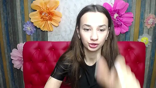 Je55icaBreeze online show from April 5, 5:03 am