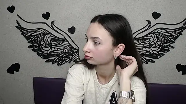 Je55icaBreeze online show from March 24, 2:39 pm