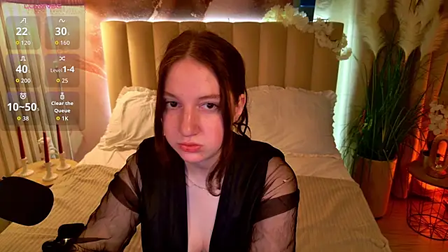 Elisabeth Binder online show from April 14, 3:44 am
