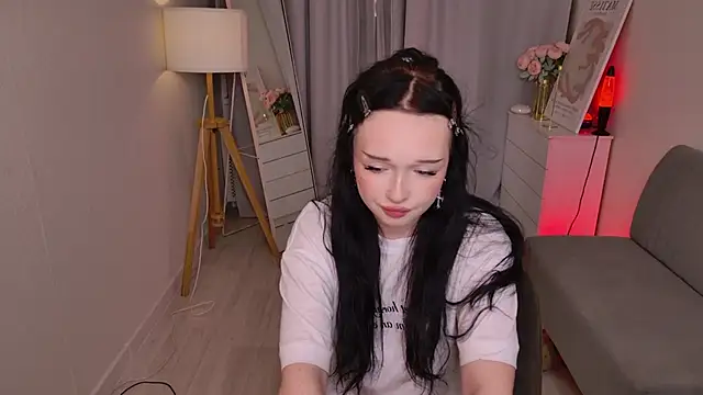 Flora Ray online show from March 25, 1:54 pm