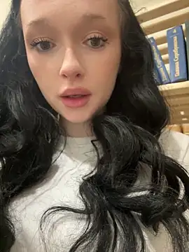 Flora Ray online show from April 26, 2:36 pm