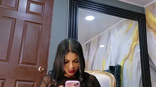 LindaFrancoo online show from June 23, 4:27 pm