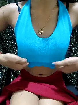 Snapshot of Baby_pari1 chatting on March 27, 8:21 pm Baby pari1 online show from March 27, 8:21 pm
