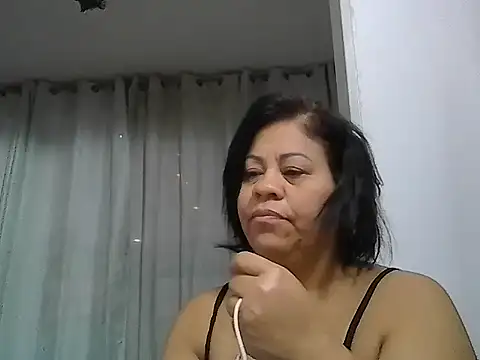 Veronica missbigg online show from June 5, 8:09 am