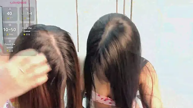 twodesiresary online show from April 10, 1:51 pm