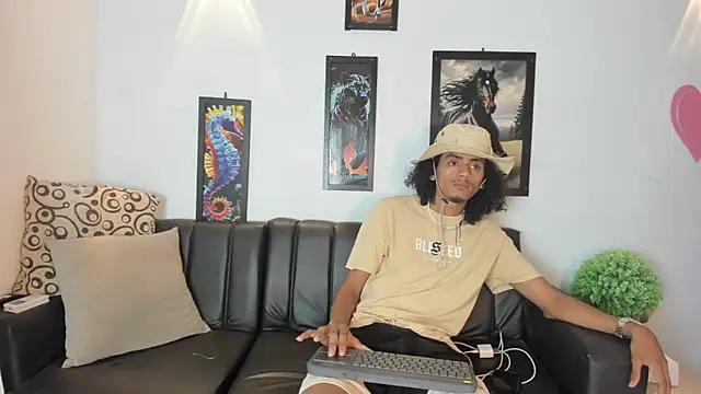 sweet rose72 online show from May 8, 1:42 am