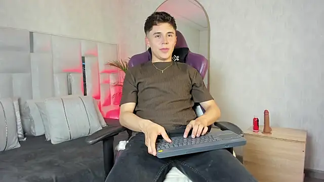 Juandagoom online show from April 12, 9:29 pm