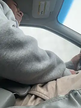 Snapshot of Crossroads5214 chatting on March 27, 11:44 am Crossroads5214 online show from March 27, 11:44 am