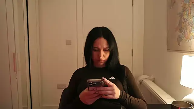 mira mmira online show from March 27, 8:10 pm