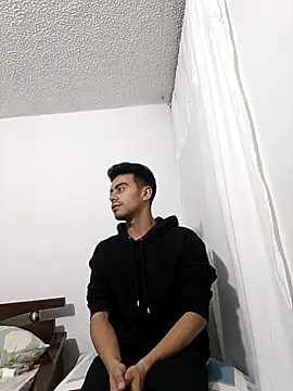 santiago luxx online show from March 24, 12:21 am