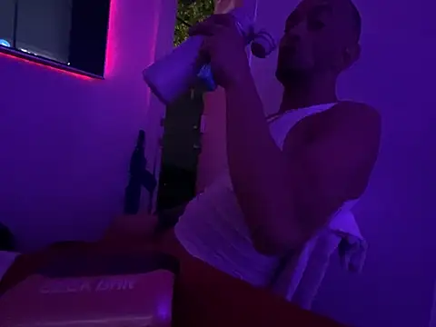 hpcouplee420 online show from April 5, 5:58 am