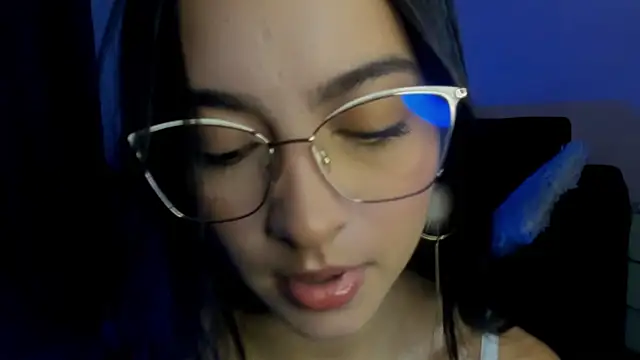 Daphne Rosse online show from April 13, 12:09 pm
