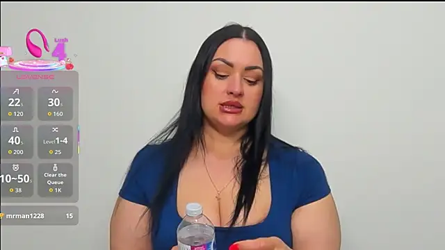 Snapshot of Simona_love777 chatting on March 27, 11:16 pm Simona love777 online show from March 27, 11:16 pm