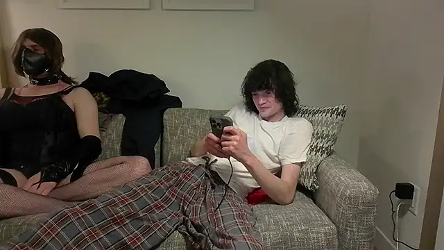 Teddy4420 online show from April 23, 3:24 am