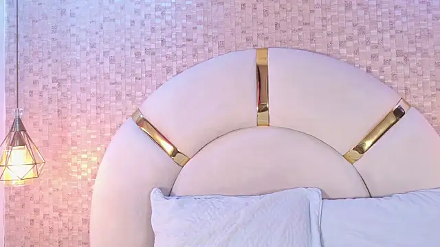 Snapshot of celestte_sm chatting on July 10, 7:14 pm celestte sm online show from July 10, 7:14 pm