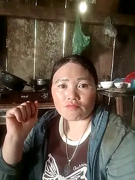 Snapshot of Lily_Daisy chatting on March 27, 8:59 am Lily Daisy online show from March 27, 8:59 am