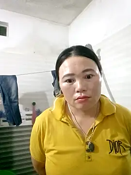 Snapshot of Lily_Daisy chatting on March 25, 10:30 pm Lily Daisy online show from March 25, 10:30 pm