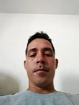 Gabriel leon33 online show from March 28, 9:05 pm
