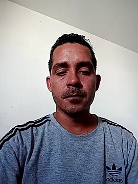 Gabriel leon33 online show from March 27, 8:32 pm