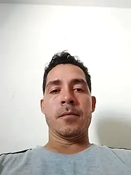 Gabriel leon33 online show from April 13, 8:02 pm