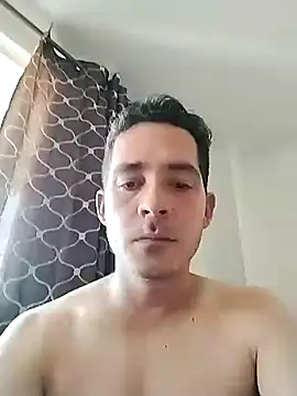 Gabriel leon33 online show from April 11, 8:45 pm