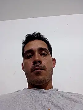 Gabriel leon33 online show from April 11, 5:15 am