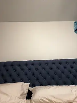 whitelioncody online show from April 21, 5:36 am