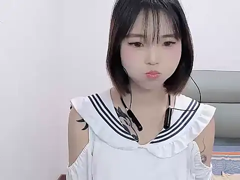 Snapshot of xiaodanta- chatting on March 25, 11:20 am xiaodanta- online show from March 25, 11:20 am