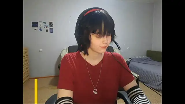 ShaynaLinley online show from April 15, 9:48 pm