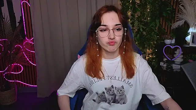 JoanReed online show from March 26, 3:43 pm