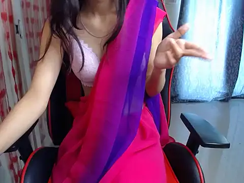 Snapshot of Sweety_piyu chatting on April 9, 5:20 am Sweety piyu online show from April 9, 5:20 am