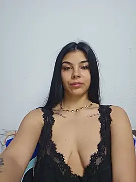 Crissdesire online show from June 20, 5:56 am