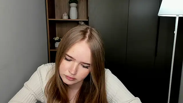 YeeMellendorf online show from March 27, 8:11 am