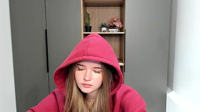 YeeMellendorf online show from March 25, 12:04 pm