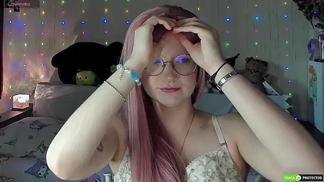 JulietFisher online show from June 16, 1:27 am