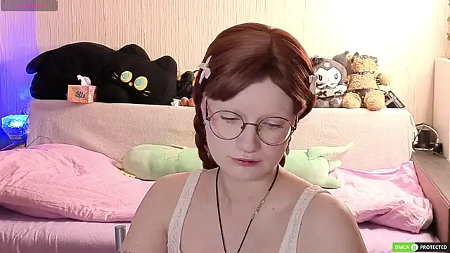 JulietFisher online show from May 3, 4:17 am