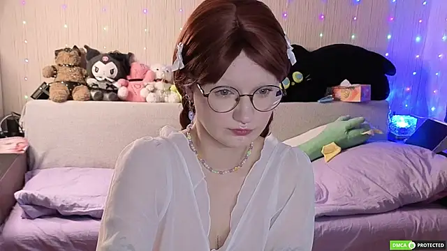 JulietFisher online show from May 5, 3:42 am