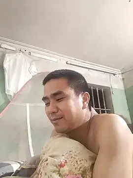 Snapshot of Tinh_love chatting on April 18, 2:19 pm Tinh love online show from April 18, 2:19 pm