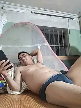 Snapshot of Tinh_love chatting on May 22, 3:21 pm Tinh love online show from May 22, 3:21 pm