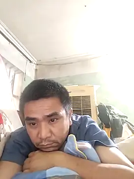 Snapshot of Tinh_love chatting on May 1, 3:00 am Tinh love online show from May 1, 3:00 am