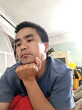 Snapshot of Tinh_love chatting on May 3, 12:20 pm Tinh love online show from May 3, 12:20 pm
