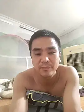 Snapshot of Tinh_love chatting on April 24, 12:07 pm Tinh love online show from April 24, 12:07 pm