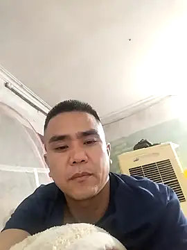Snapshot of Tinh_love chatting on May 5, 1:03 pm Tinh love online show from May 5, 1:03 pm