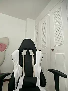 Valerie-S online show from May 6, 1:48 pm