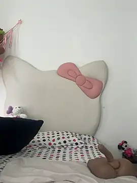 Valerie-S online show from April 14, 1:49 pm