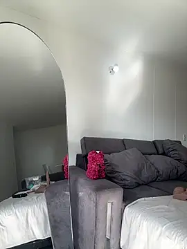 Valerie-S online show from April 9, 1:28 pm