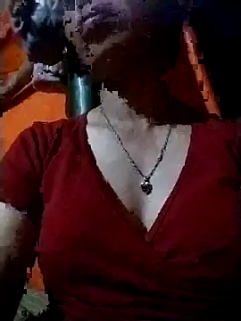 Snapshot of Ely-cute2k chatting on April 24, 12:07 pm Ely-cute2k online show from April 24, 12:07 pm