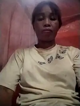 Snapshot of Ely-cute2k chatting on May 4, 1:14 pm Ely-cute2k online show from May 4, 1:14 pm